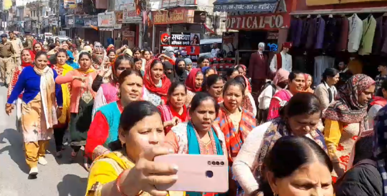 Anganwadi Workers Protest | Uttarakhand Government | Anganwadi Workers Rally |