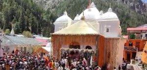 devotees reached gangotri yamunotri