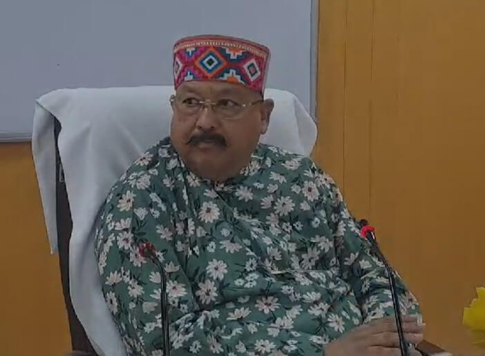 Satpal Maharaj Held A Review Meeting