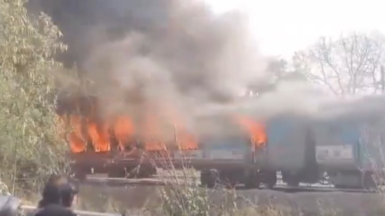 fire in taj express | taj express | railway | delhi |