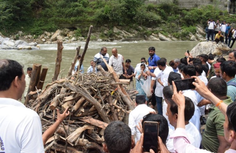 Kedarnath MLA Shailarani Last Rites