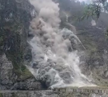 Landslide On Badrinath Highway