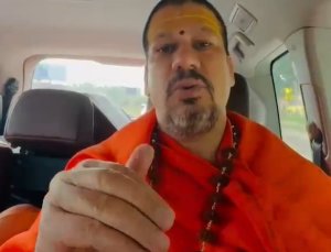 swami kailashanand giri statement | kedarnath mandir controversy | cm dhami |