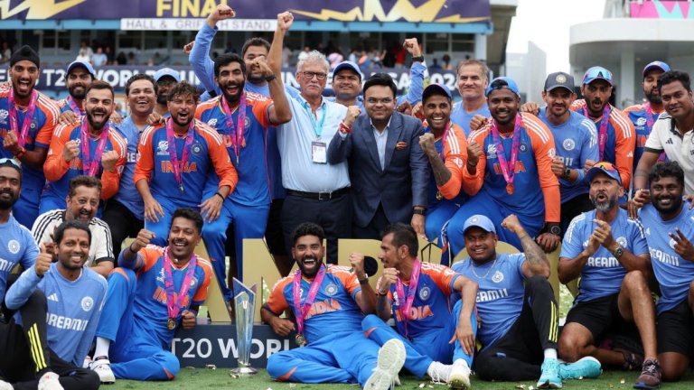 team india reached delhi airport after winning t20 world cup 2024