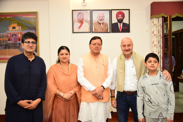 Anupam Kher and Prasoon Joshi Met CM Dhami