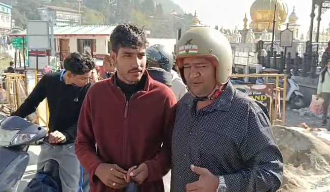 helmet man of india | helmet man story |